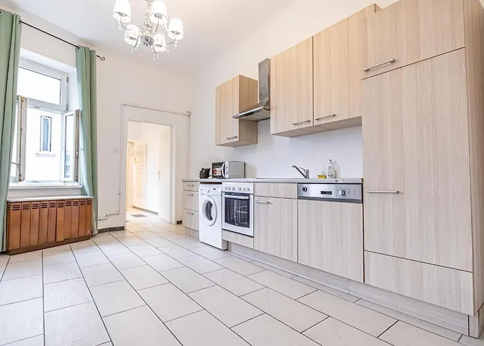 Near Danube & Prater Stern/central & Comfy 1br Διαμέρισμα *